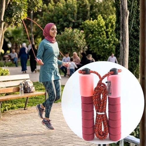 حبل قفز رياضي مع عداد ميكانيكي مدمج لتمارين اللياقة البدنية والجمباز بمقابض مريحة من الإسفنج لتدريب القلب والأوعية الدموية معدات عملية للطلاب والبالغين لممارسة النشاط البدني في الهواء الطلق وتحسين الأداء الرياضي بشكل يومي