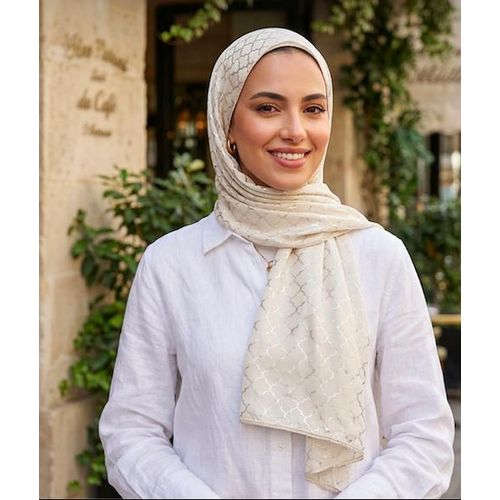 Châle Signature en Soie Champagne : Motif Arabesque Doré
