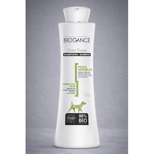 Shampooing Réparateur Apaisant pour Chiens à Peau Sensible, Enrichi en Huiles Végétales Bio (Avocat, Tamanu) pour une Nutrition Intense, ...