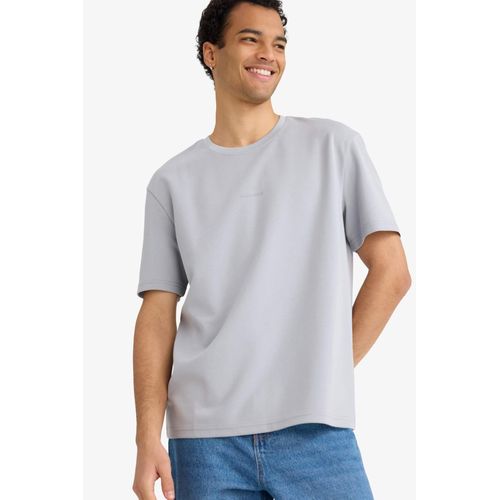 تيشيرت نص كم مطبوع قصة عادية برقبة مستديرة