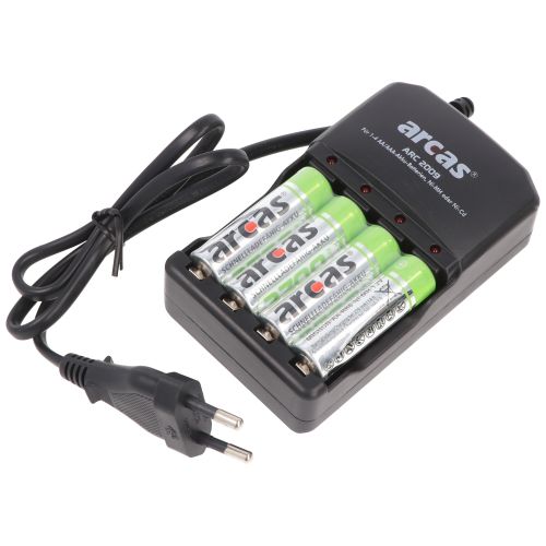 Blister Chargeur 4 x AA ou 4xAAA +4 Batteries AA 2700 mAh Ni-mh