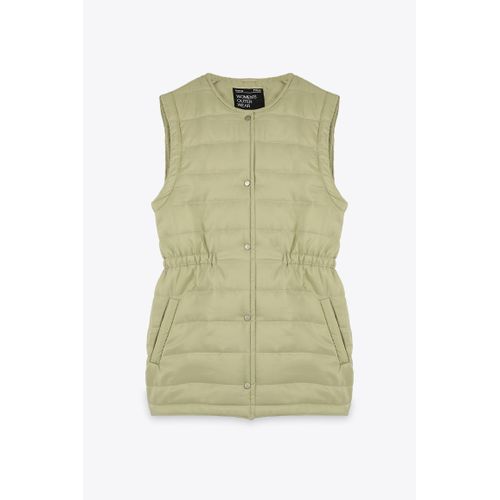 جاكيت أخضر فاتح بدون أكمام مبطن بالريش