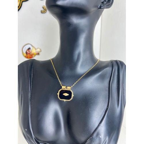 Collier pendentif élégant en or