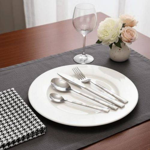 Service de couverts premium en acier inoxydable avec design moderne marbré