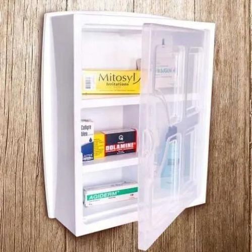 BOITE À PHARMACIE en plastique BLANC