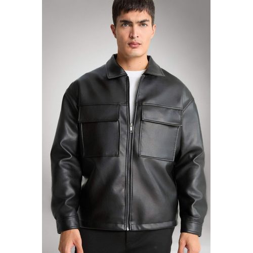 جاكيت جلد صناعي اوفر سايز بياقة قميص طارد للماء