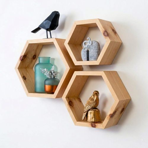 ensemble de trois étagères hexagonales