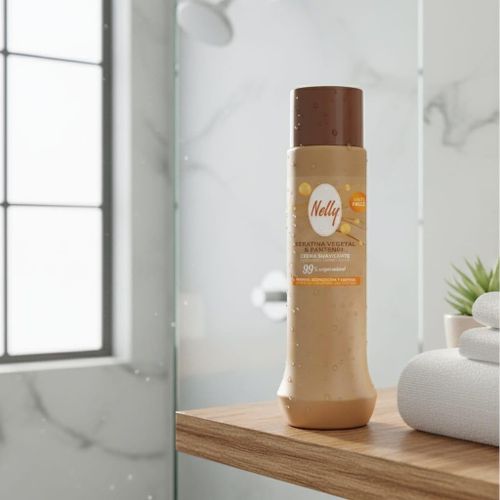 Shampoing Anti-Frisottis - Soin Hydratant & Adoucissant à la Kératine Végétale - Cheveux Soyeux 750ml