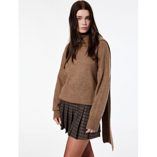 Pull à détail écharpe tricotée - Vizon