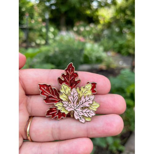 Broche élégant metallique feuilles d'automnes