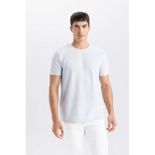 تيشيرت سامبل سليم فيت برقبة مستديرة