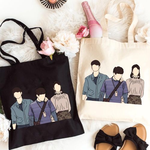 Sac à Main Couple Idol Coréen Drôle - C'est Okay de Ne Pas Être Okay Grande Capacité, Durable pour Voyage et Shopping, Cadeau Tendance K-Pop Fan (Noir/DEUX COULEUR), Design Minimaliste, Impression Haute Qualité, Accessoire Mode, 2D Plat