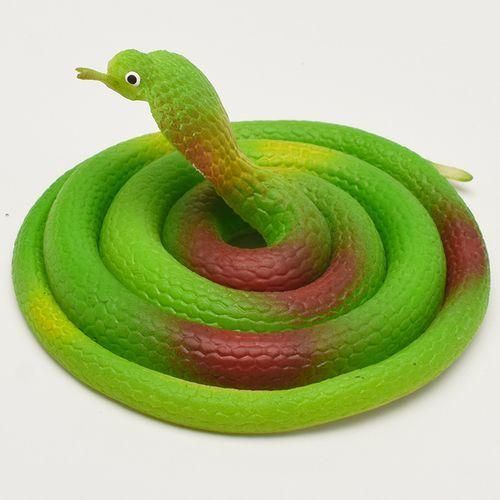 Jouet serpent factice, flexible et léger, pour des soirées et événements pleins de frissons.