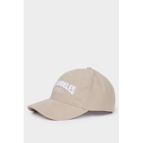 قبعة مخمل مضلع مطرز للرجال