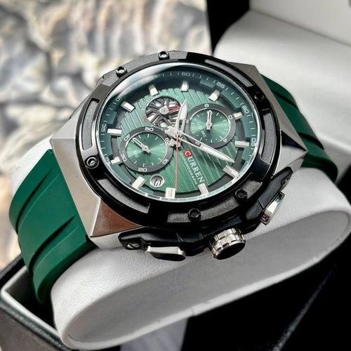 Montre de sport de luxe étanche à quartz à design rond lumineux quartz analogique avec bracelet en silicone sport