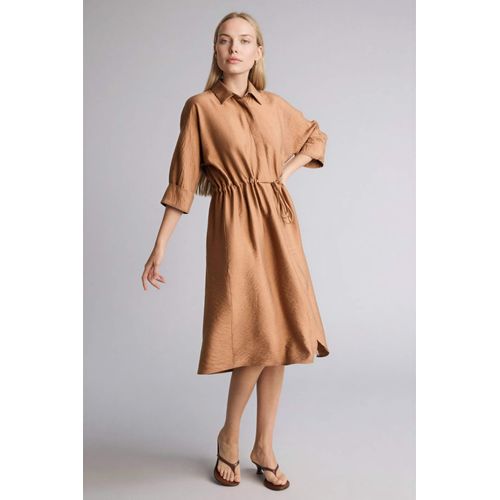 Robe à col chemise et manches trois-quarts Coupe régulière