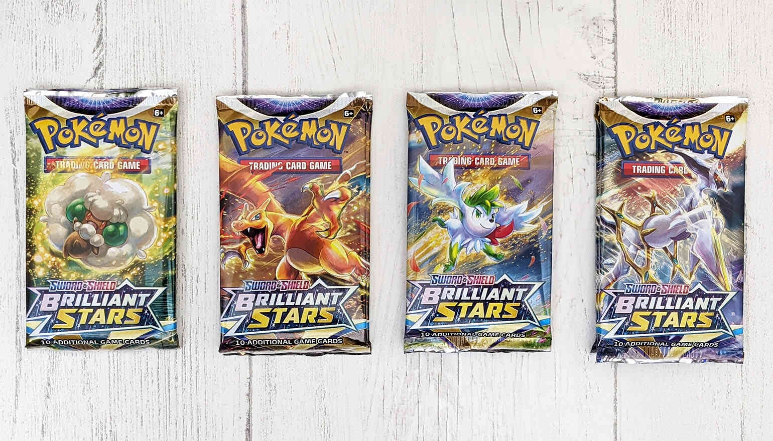 Booster Pokémon Épée Et Bouclier Stars Étincelantes EB09 - 10 Cartes Aléatoires - À Partir De 6 Ans