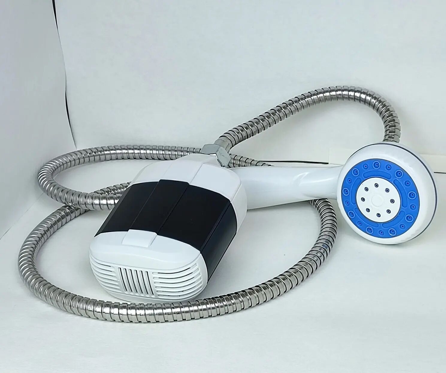 Douche de camping rechargeable par USB Pommeau de douche portable pour l'extérieur Pompe de bain 3.7V 4,9 pieds pour la plage, la plage, les voyages et la randonnée