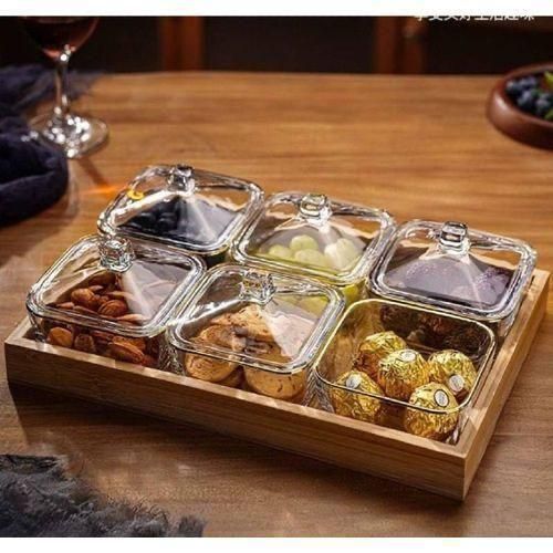 Présentoir plateau en bois avec 6 boîtes en verres avec couvercle