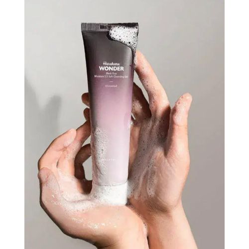 Wonder Black Rice Moisture 5.5 Soft Cleansing Gel