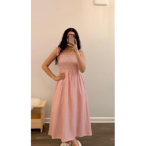 Robe Longue Rose – Style