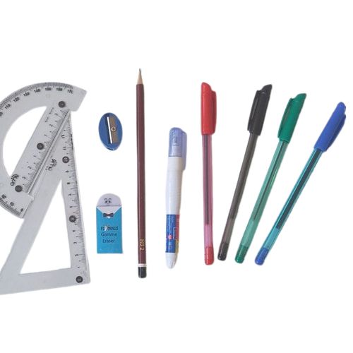 حزمة اقتصادية ممتازة للمواد المدرسية ، بالإضافة إلى 16 غرفة ، كلية / مدرسة ثانوية.