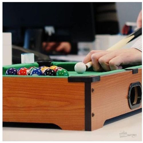Mini Billard avec Accessoires (2 queues, Boules, Triangle, Craie),, Dimensions : 51 x 31 x 10 cm