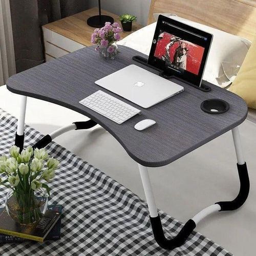 Une petite table dordinateur en bois polyvalente et pliable
