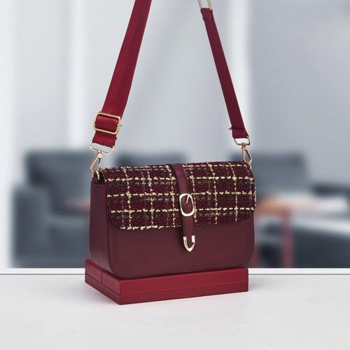 Sac à Bandoulière Bordeaux Texturé – Élégance Moderne & Détails Raffinés