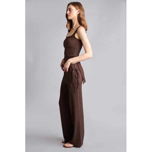 Pantalon large en tissu gaufré