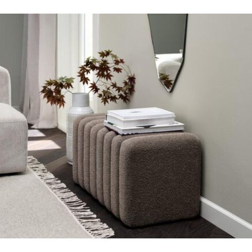 Banc Design en Tissu Bouclé Sable Foncé – Assise Rembourrée à Canelures Verticales – Pouf Banquette Moderne pour Chambre & Salon