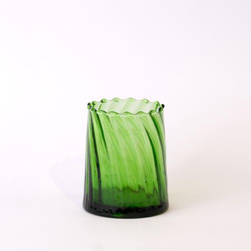 كوب ماء «مشطوب بالعكس» متوسط - أخضر - عبوة من 4 - 25 مل