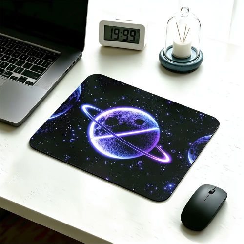 Tapis de souris imprimé numériquement 2D, motif ciel étoilé planétaire halo bleu-violet cyberpunk, tapis de souris personnalisé pour PC de jeu