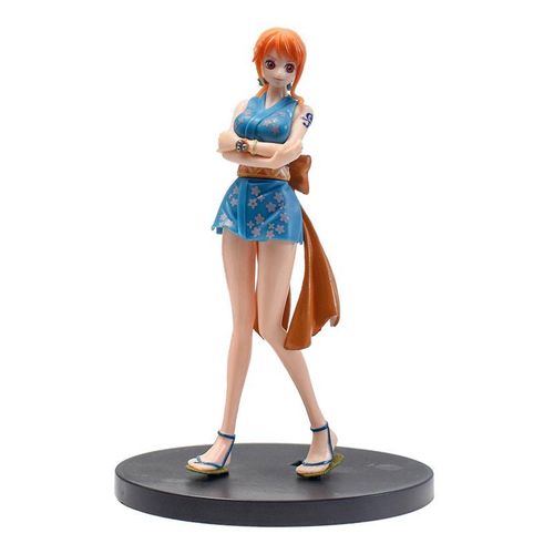 Figurine de Collection Style Aventurière – Modèle 18cm en PVC avec Socle