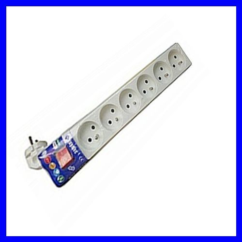 Rallonge // Multi-prises - Multiprises avec interrupteur // Bloc 6 prises 2p+t 16A/ 1.5m - blanc.