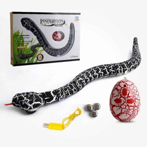 Jouet serpent factice, flexible et léger, pour des soirées et événements pleins de frissons.