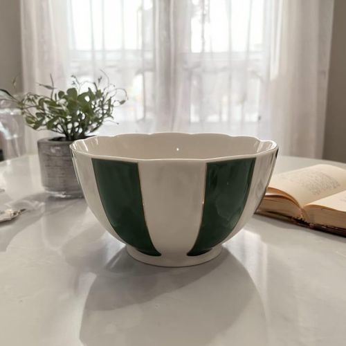 Bol en porcelaine de très haute qualité couleur Vert