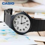 product_image_name-Casio-ساعة كلاسيكية ومينيمالية للجنسين بسوار من الراتنج الأسود - مقاومة للماء - MQ-24-7B2L-5