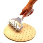 Rouleau pour pizza, accessoire de cuisine artisanale et efficace.