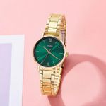 product_image_name-Casio-Montre féminine de style classique Doré dotée d'un cadran et vert Bracelet acier-4