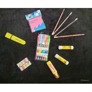 حزمة لوازم مدرسية