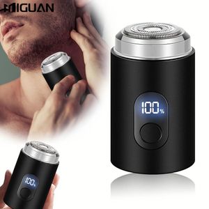 Rasoir Électrique pour Hommes avec Affichage Numérique & Charge Rapide USB - Ultra-Portable, Idéal pour les Voyages et le Rasage - USB pour un Toilettage Sans Complication