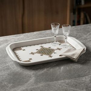 Plateau de Service Rectangulaire en plastiique – Motif Traditionnel Doré – Blanc et Or 43/23