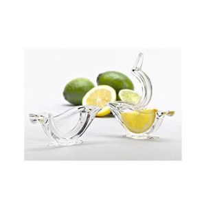 Lot de deux Presse-citron manuels portables transparents.