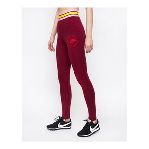 Vêtements pour Femme. Nike CA