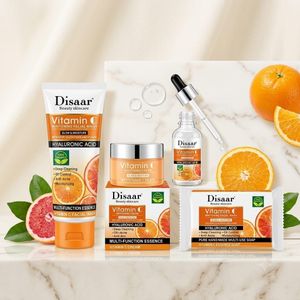 Disaar Pack Éclat Vitamine C 4 EN 1  Glow & Moisture Whitening Skin Care Ensemble Complet– Savon visage -Sérum visage- Nettoyant visage -Crème visage hydratante 