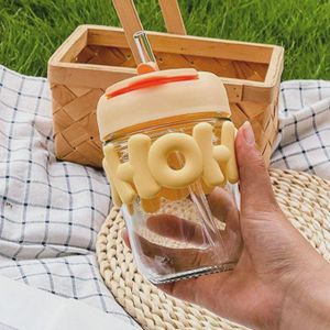 زجاجة مشروبات إبداعية مع قشّة، تصميم "OHO"