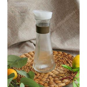 Carafe d'eau , Bouteille de jus 1L