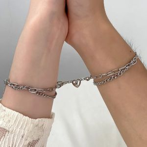 2 Pièces Bracelets de Couple Amoureux Couples Distance Braceletes Avec Magnétique Coeurs Ajustables En Acier Inoxydable