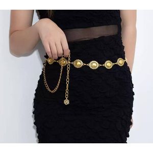 Ceinture féminine  design moderne et élégant avec détails métalliques dorés